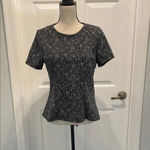 White House Black Market Black & White Short Sleeve Peplum Top